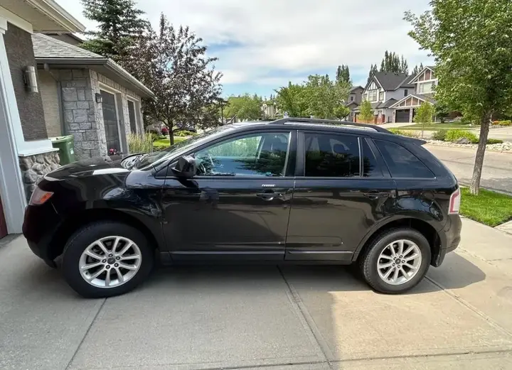 Ford Edge 2010 photo 2