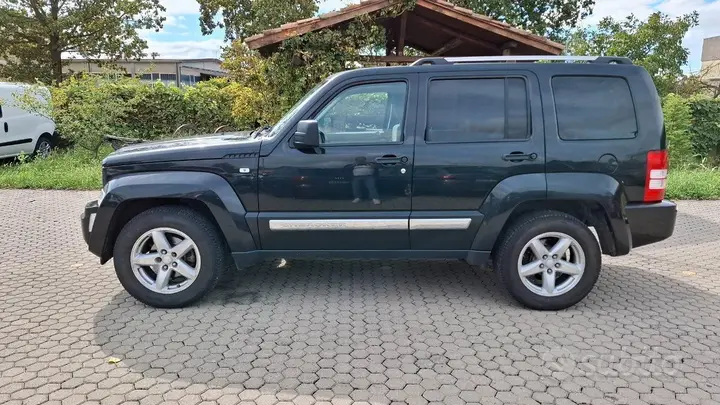Jeep Cherokee 2009 photo 5