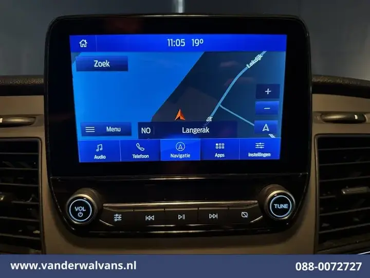 Ford Transit 2021 photo 2