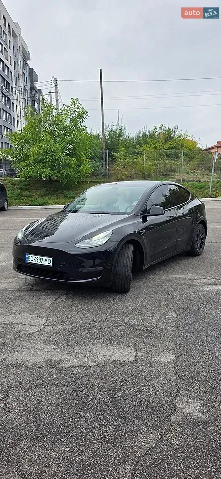 Tesla Model Y 2023 photo 5