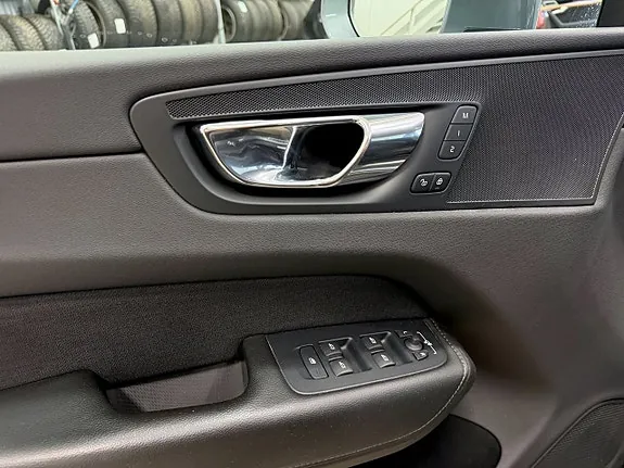 Volvo Xc60 2018 photo 4