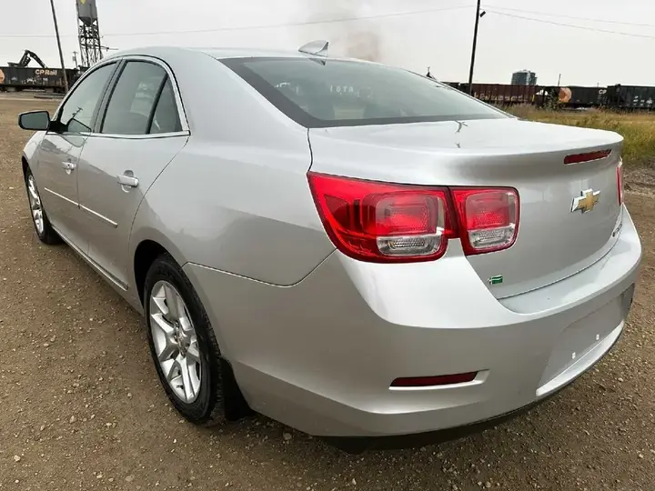 Chevrolet Malibu 2015 photo 4