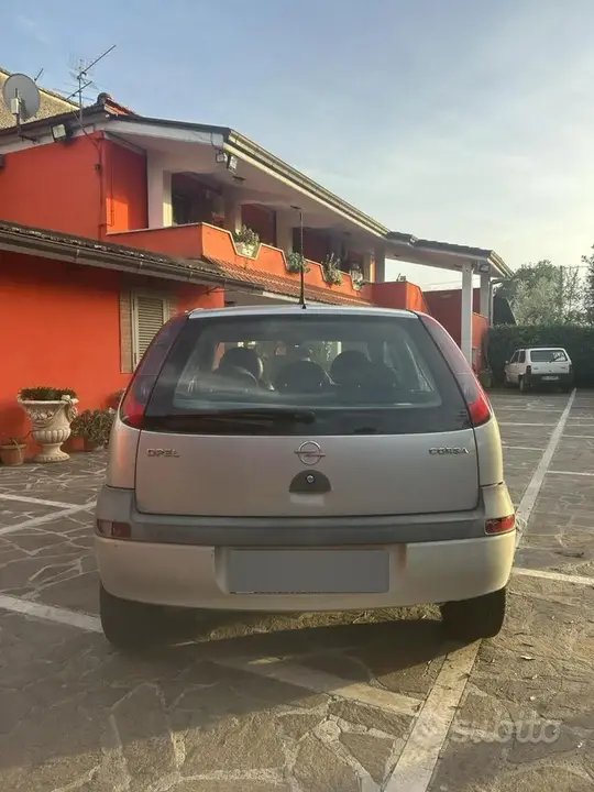 Opel Corsa 2003 photo 2