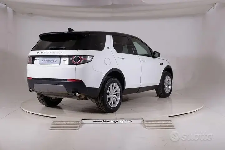Land Rover Discovery Sport 2019 photo 2