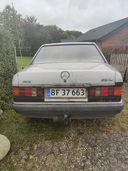 Mercedes-Benz 190 E 1989 photo 5