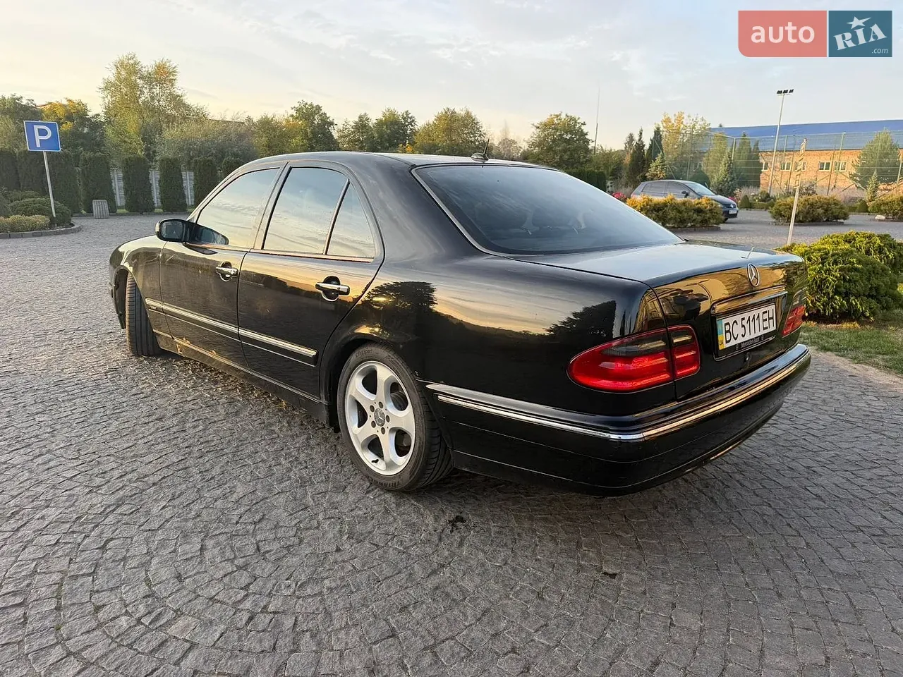 Mercedes-Benz E-Class 2001 photo 4