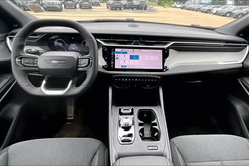 Jeep Cherokee 2026 photo 5