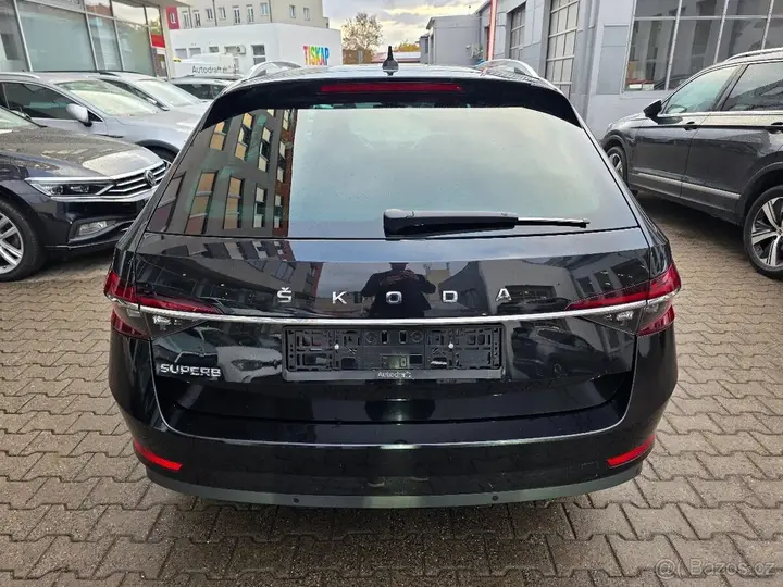 Skoda Superb 2023 photo 5