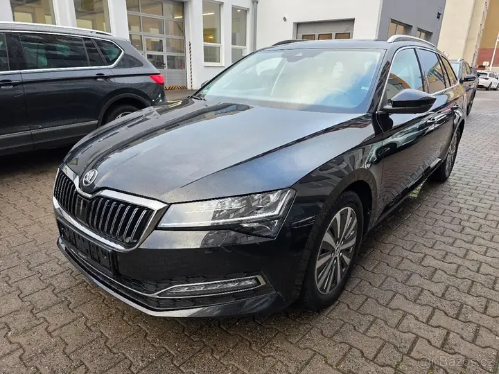 Skoda Superb 2023 photo 3