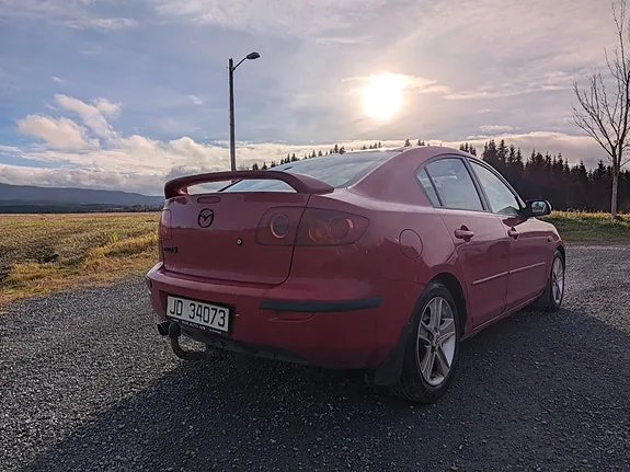 Mazda 3 2004 photo 3