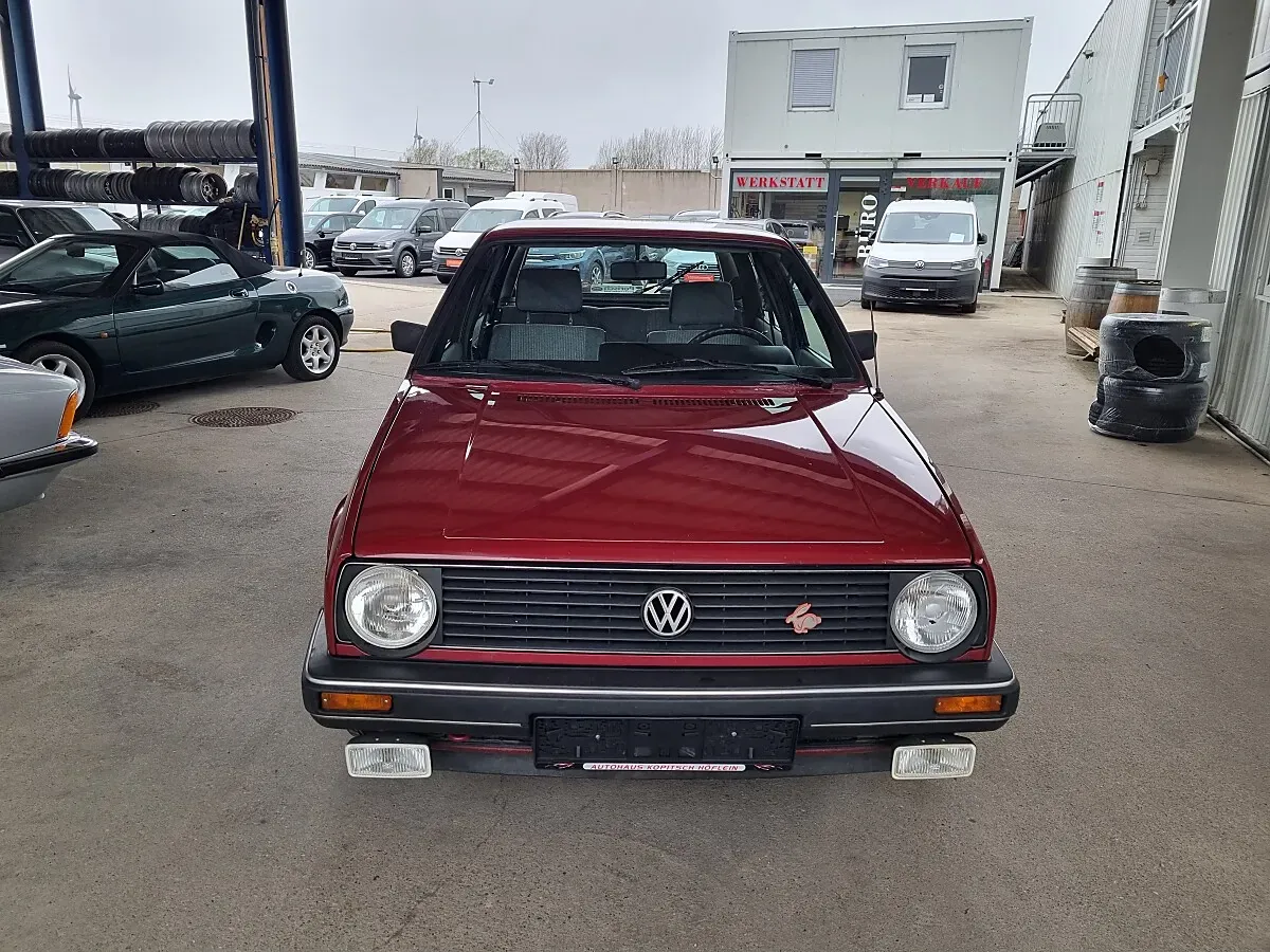Volkswagen Golf 1986 photo 2