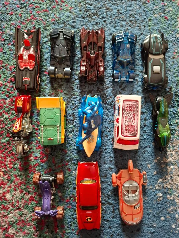 Hot Wheels Autos