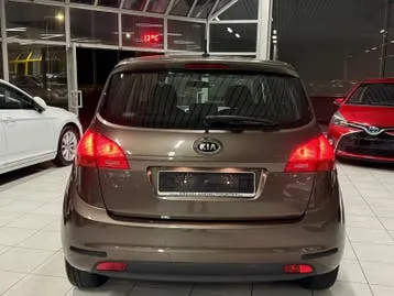 Kia Venga 2013 photo 3