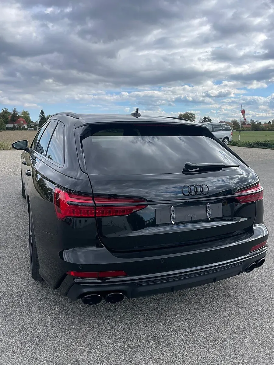 Audi A6 2021 photo 2