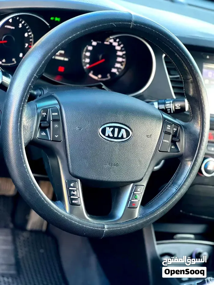 Kia Cadenza 2012 photo 3