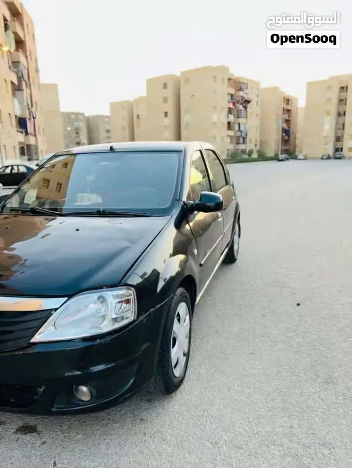 Renault Logan 2010 photo 2