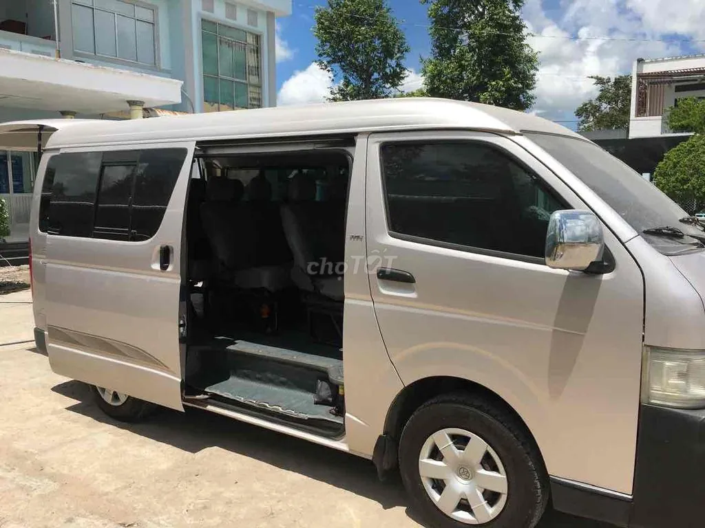 Toyota Hiace 2006 photo 3
