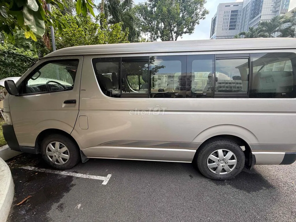 Toyota Hiace 2006 photo 4