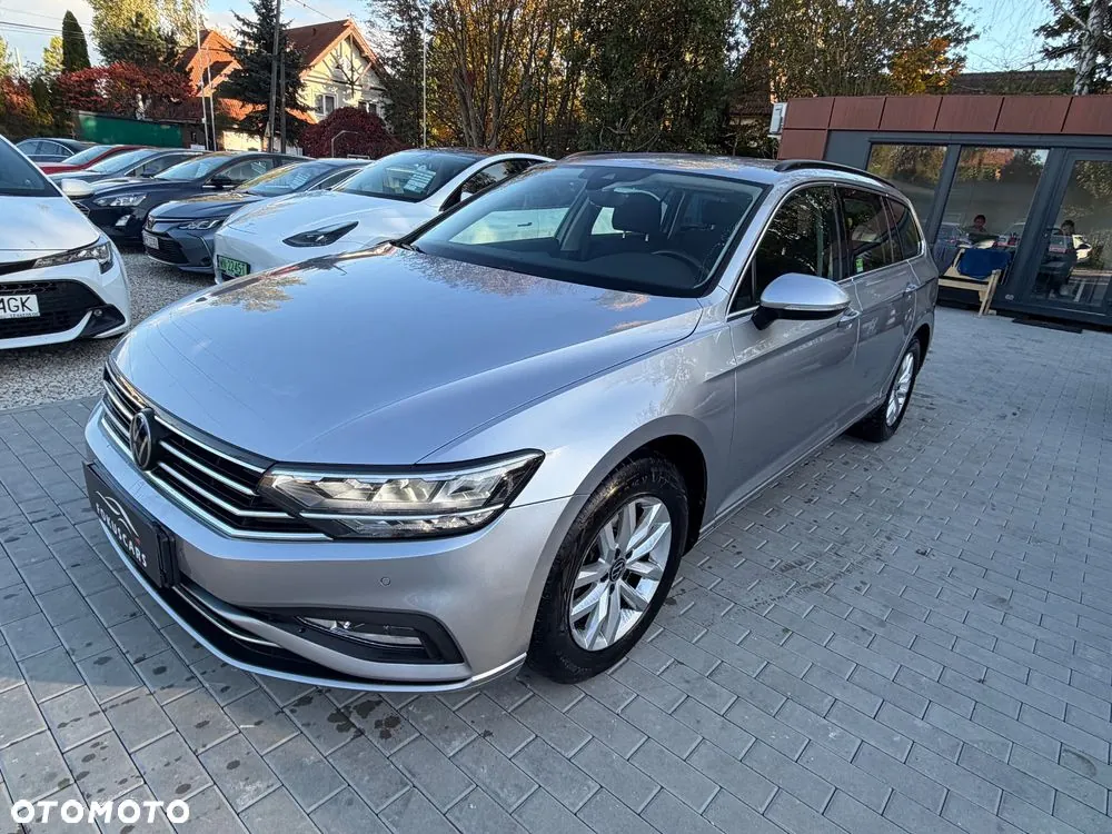 Volkswagen Passat 2022 photo 2