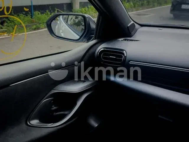 Toyota Yaris 2025 photo 5