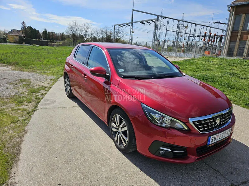 Peugeot 308 2019 photo 2