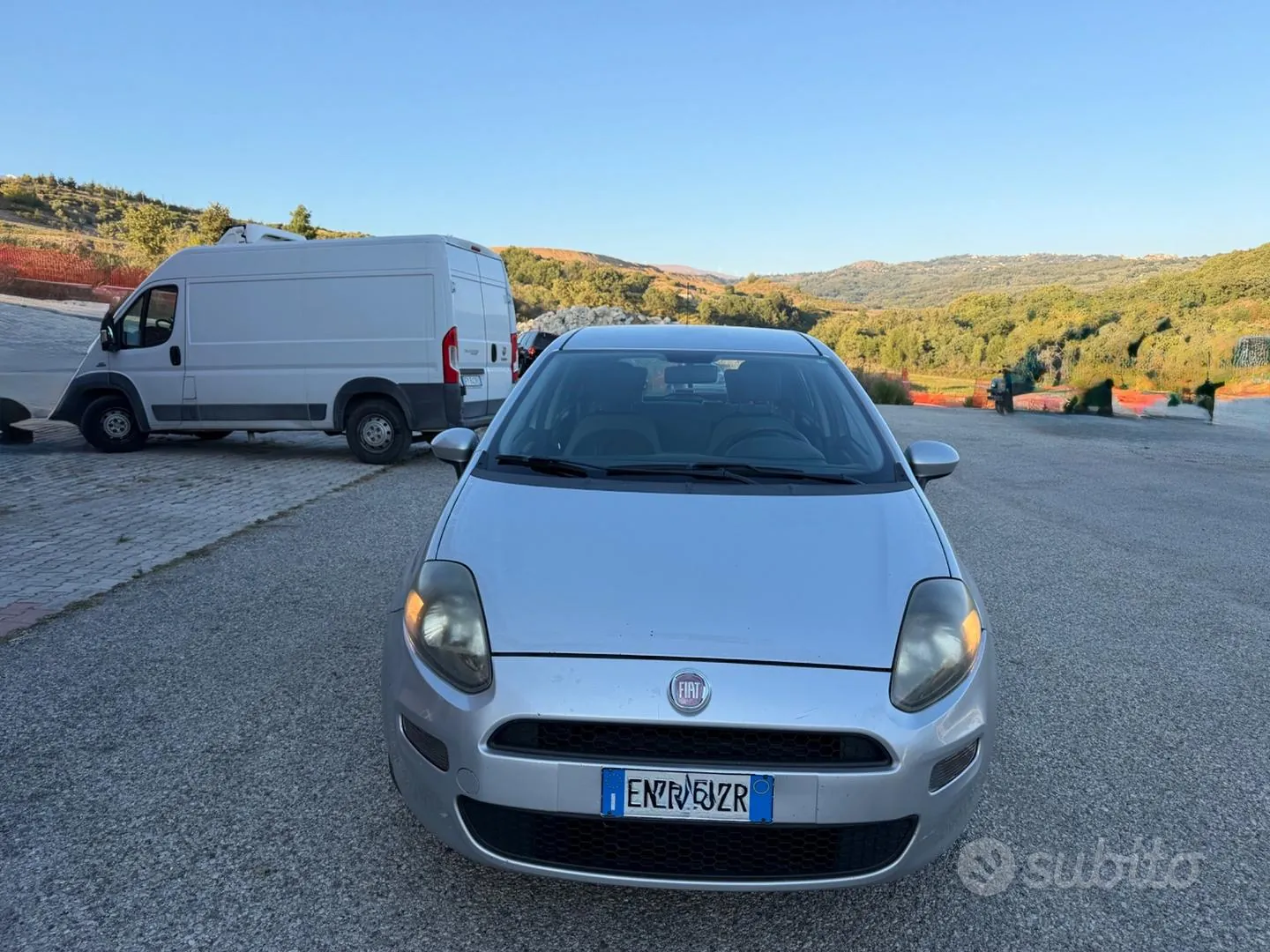 Fiat Punto 2012 photo 2
