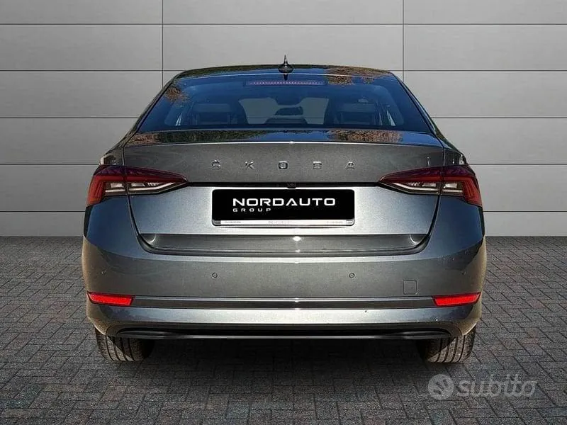 Skoda Octavia 2023 photo 3