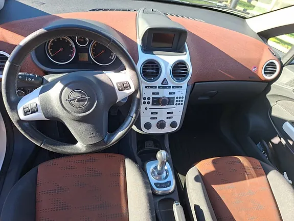 Opel Corsa 2011 photo 5