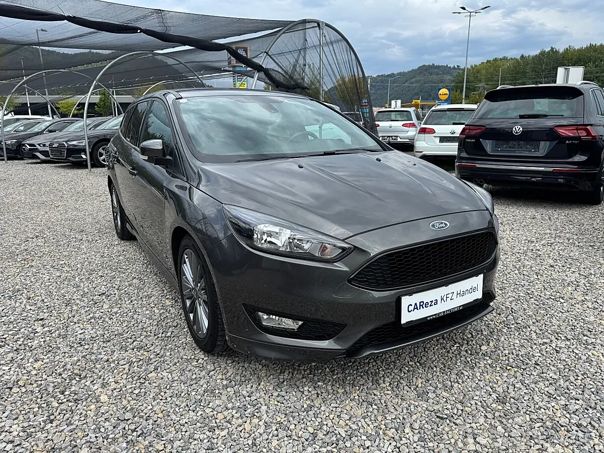 Ford Focus 2018 photo 2