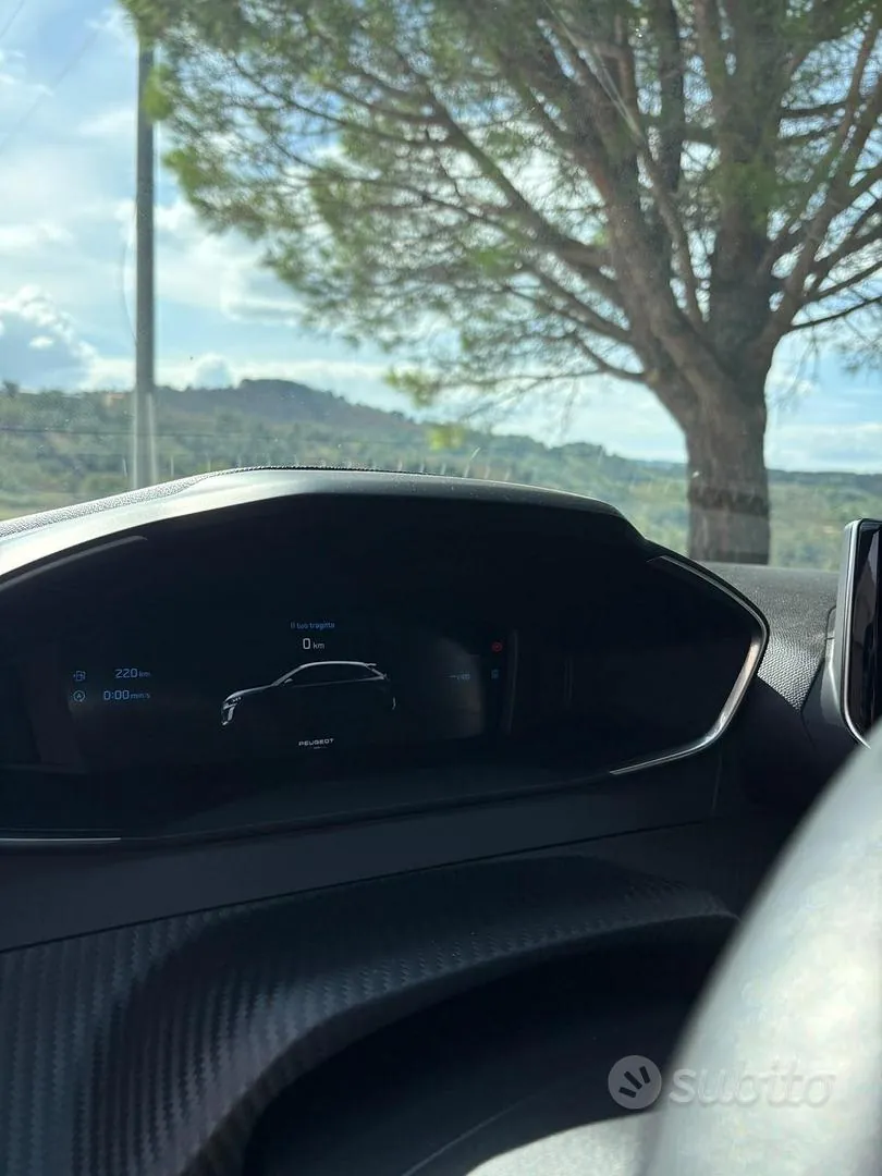 Peugeot 208 2024 photo 5