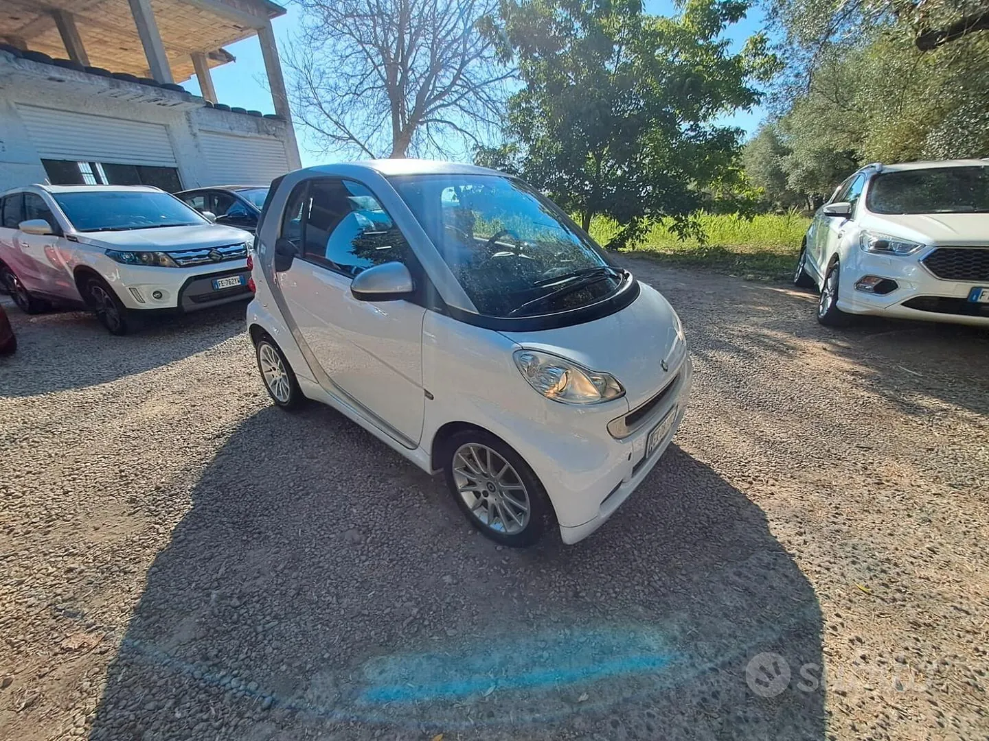 Smart Fortwo 2011 photo 2