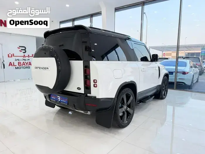 Land Rover Defender 2022 photo 3