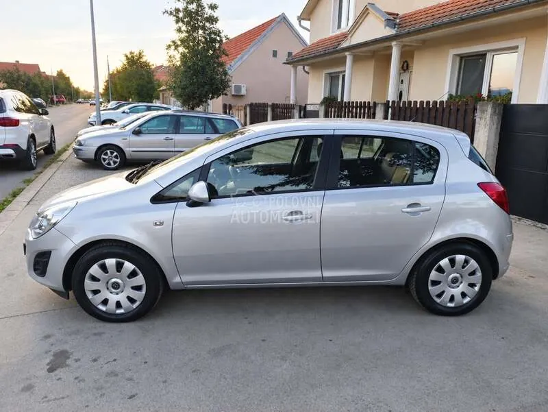 Opel Corsa C 2012 photo 4