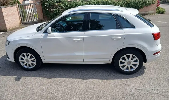 Audi Q3 2017 photo 2