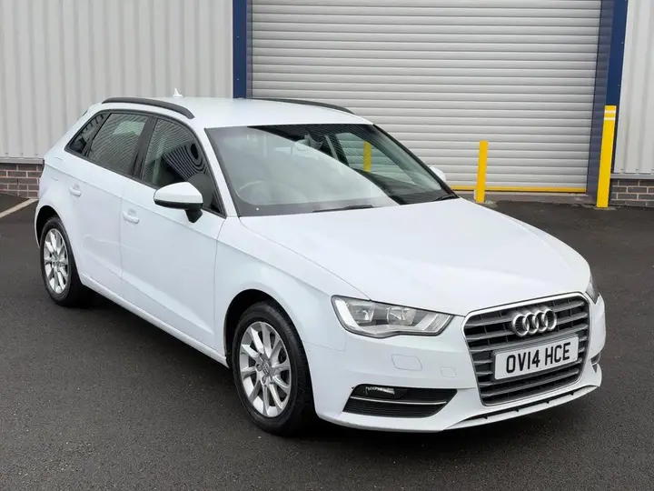 Audi A3 2014 photo 2