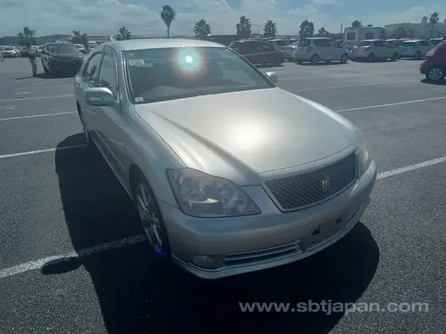 Toyota Crown Athlete