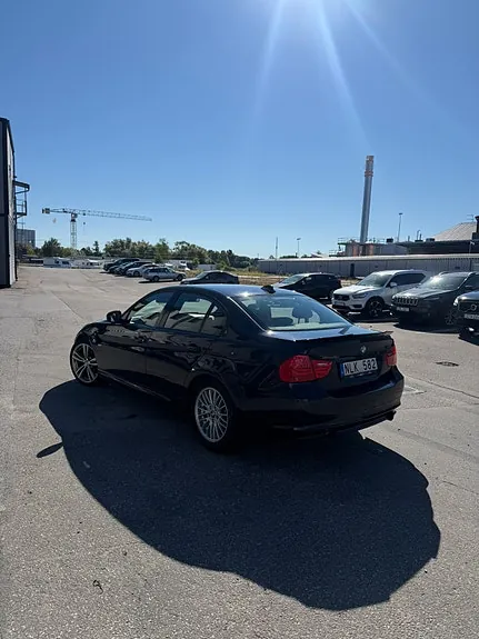 BMW 335I 2010 photo 4