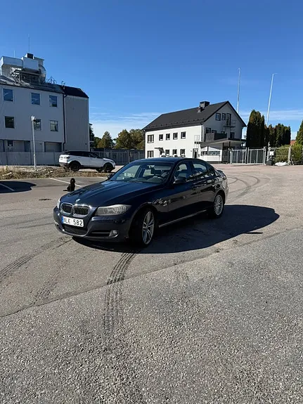 BMW 335I 2010 photo 3