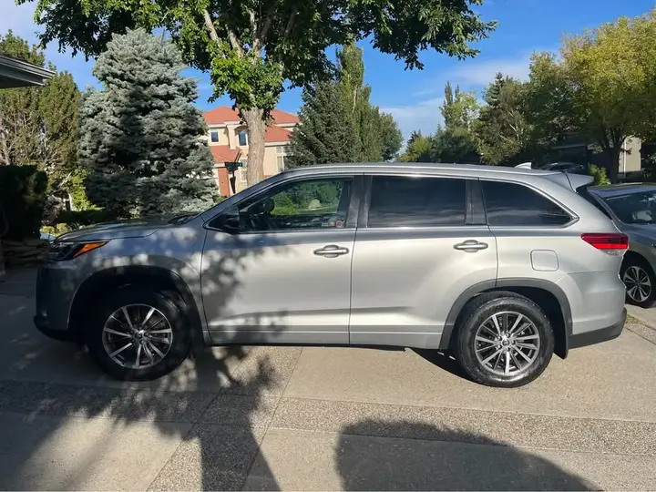 Toyota Highlander 2017 photo 2