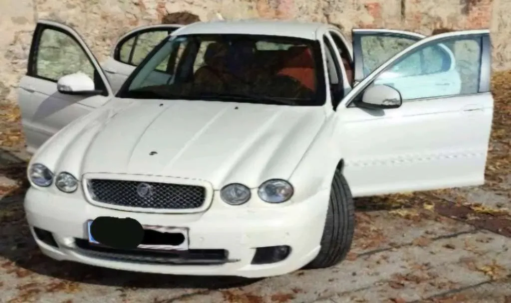 Jaguar X-Type 2009 photo 2