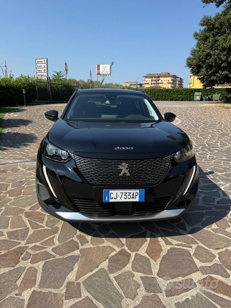 Peugeot 2008 2022 photo 2