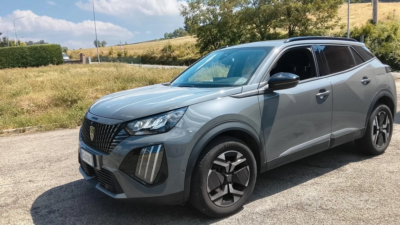 Peugeot 2008 2024 photo 3
