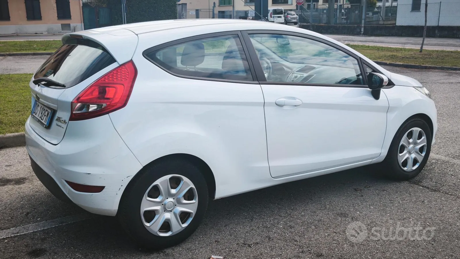 Ford Fiesta 2009 photo 4