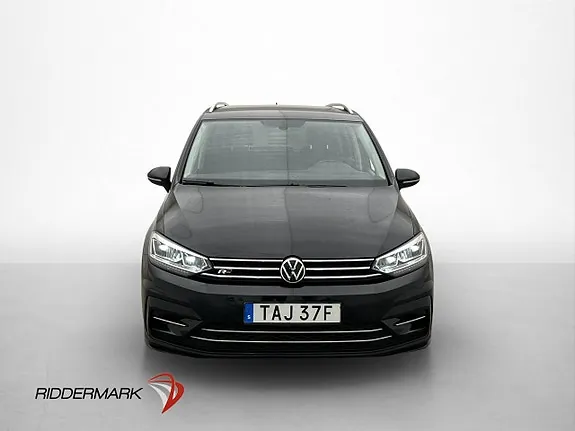 Volkswagen Touran 2021 photo 2