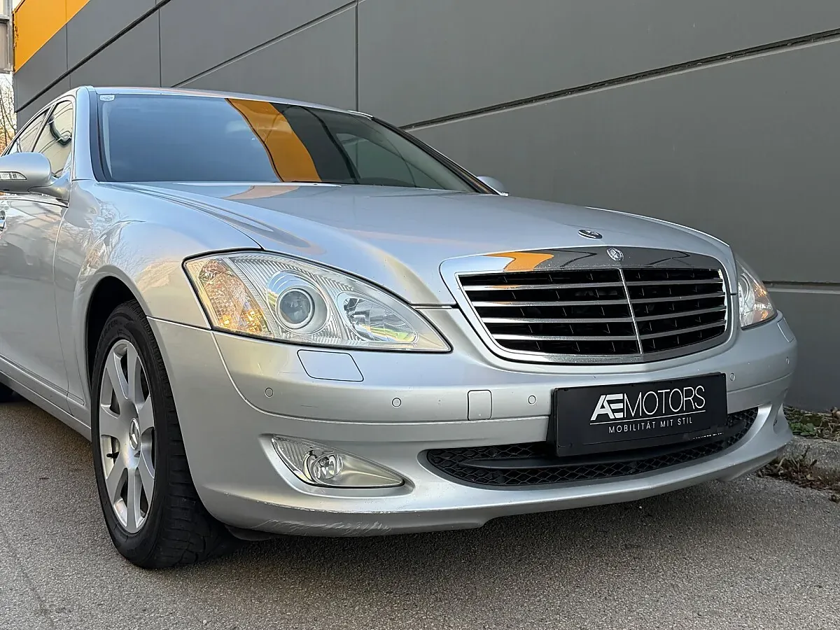 Mercedes-Benz S-Class 2006 photo 3