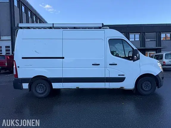 Nissan Nv400 2013 photo 4