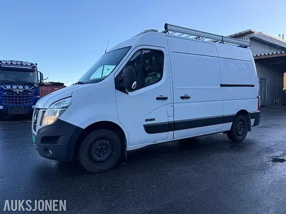 Nissan Nv400