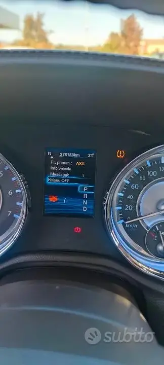Lancia Thema 2012 photo 4