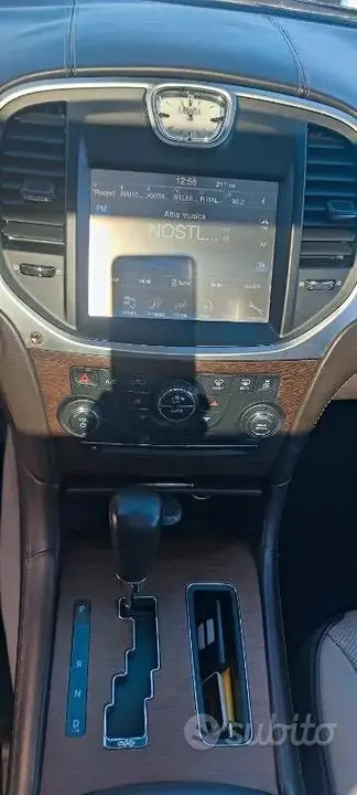 Lancia Thema 2012 photo 5