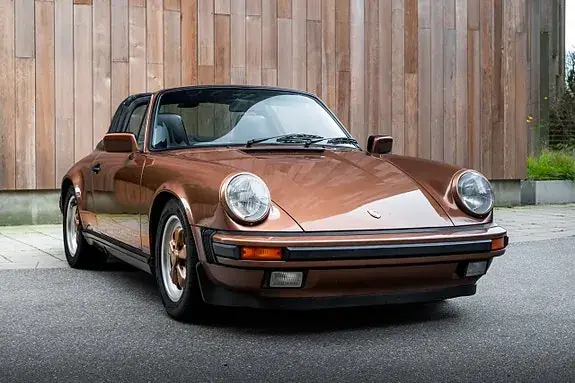 Porsche 911 Carrera 1989 photo 2